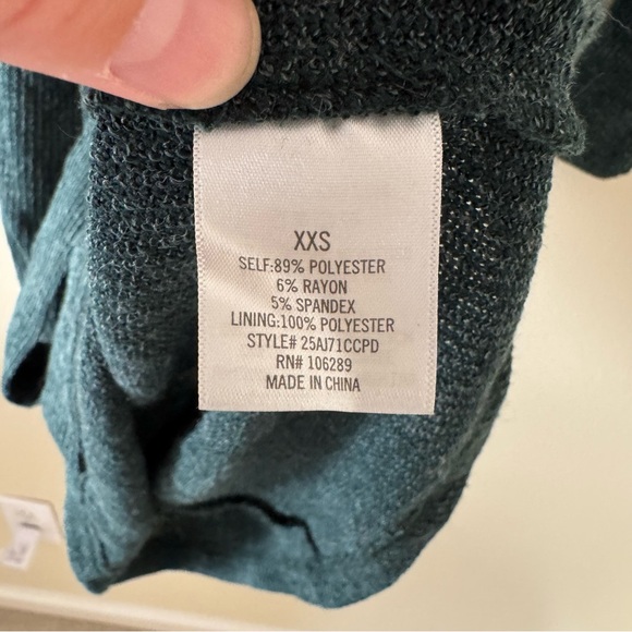 ✨ Francesca's Mi Ami Open Back Wrap Green Sweater Dress - Picture 11 of 12